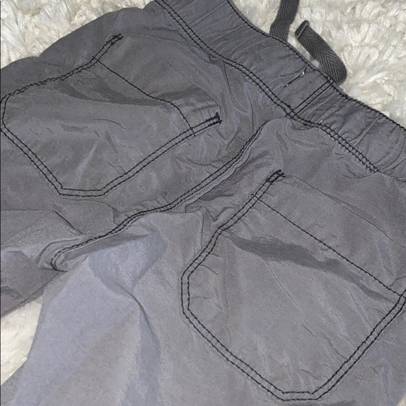 💫2/$10💫 KIDS Grey Pants - Picture 5 of 6